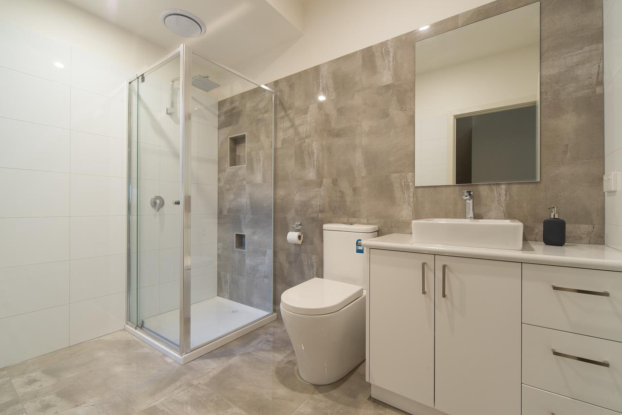 Rosewater Townhouses درومانا المظهر الخارجي الصورة